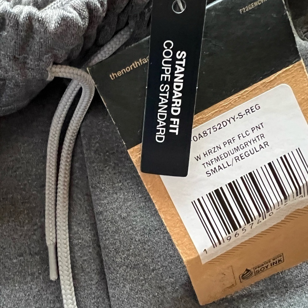 The North Face Women's Size S/P Grey Heather Horizon Performance Pants $75 (M) - Picture 4 of 9